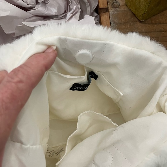 CYNTHIA ROWLEY SNOW WHITE FAUX FUR CHRISTMAS HOLIDAY CROSSBODY SNAP PURSE - Picture 9 of 9